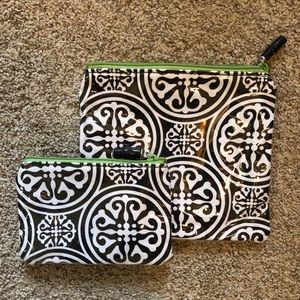 Small Matching traveling pouches